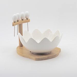 Bomboniera in porcellana coppetta con 4 spadini Pz. 1