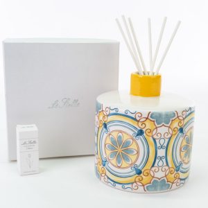 profumatore porcellana dec.costiera c/astuccio d.14xh.15 cm