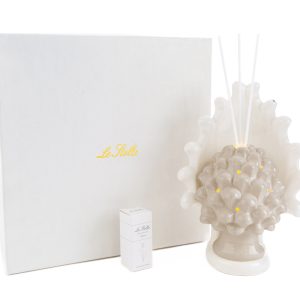 profumatore pigna porcellana beige con led 15x10xh.21cm c/astuccio