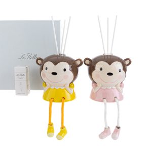 PROFUMATORE SCIMMIETTA 2ASS. PZ. 18 10,5x9xh.10CM C/ASTUCCIO (10,9 AL PEZZO)