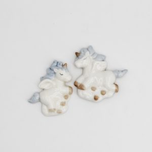 Bomboniera in porcellana calamita unicorno celeste Pz.12