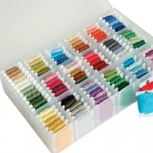 Scatola porta mouline/perline Organizer trasparente in plastica 28 x 18 x h.4 cm. Pz.1